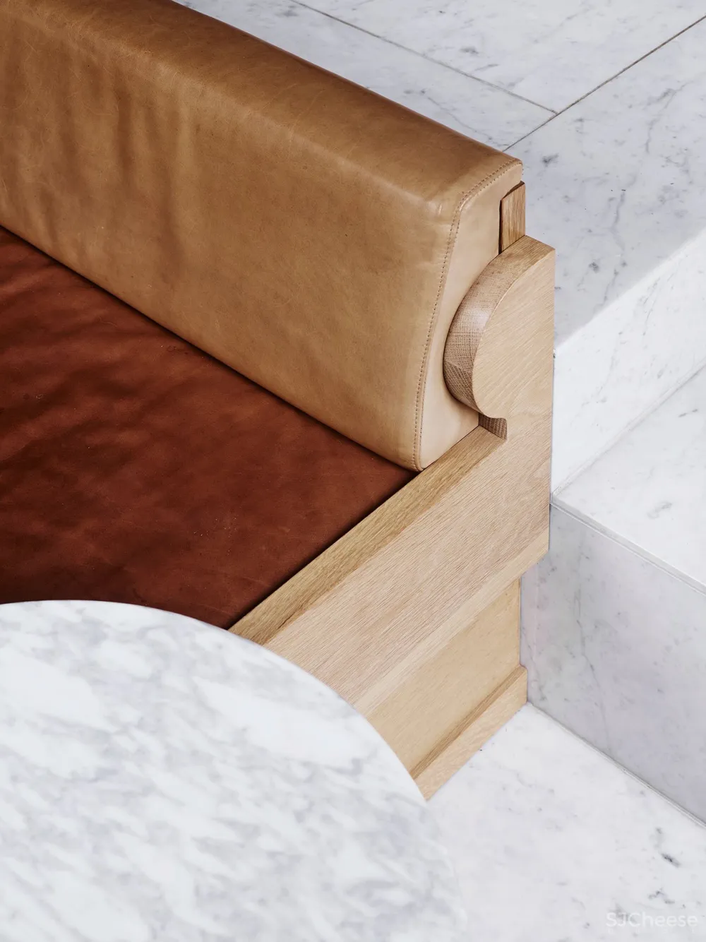 Alexander CO在Bondi Junction建造了一个大师水准的建筑