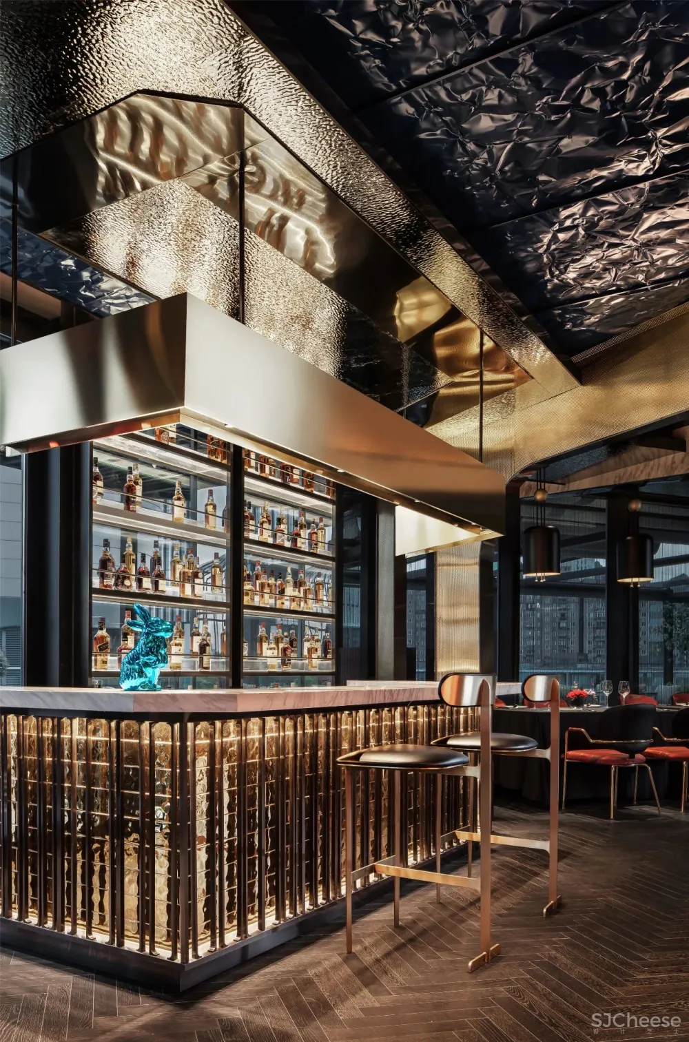 把水做到顶上的餐厅 曾建龙