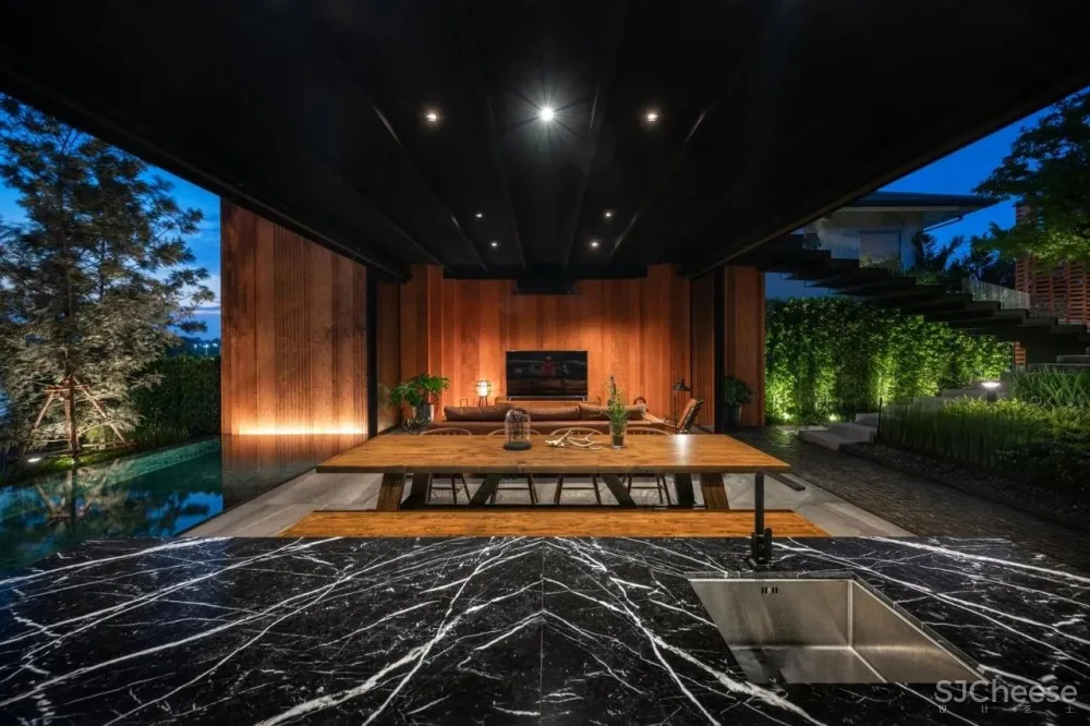 曼谷570㎡临湖别墅 WARchitect Studio