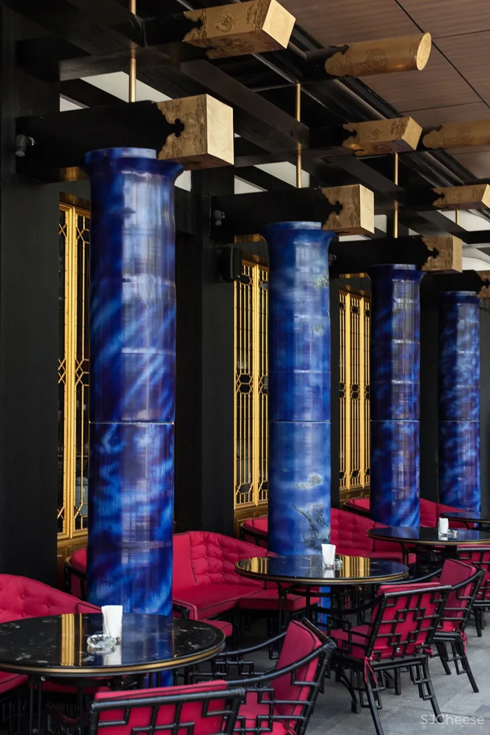 弄设计:得云茶楼成都太古里店,一幅美丽的画卷!