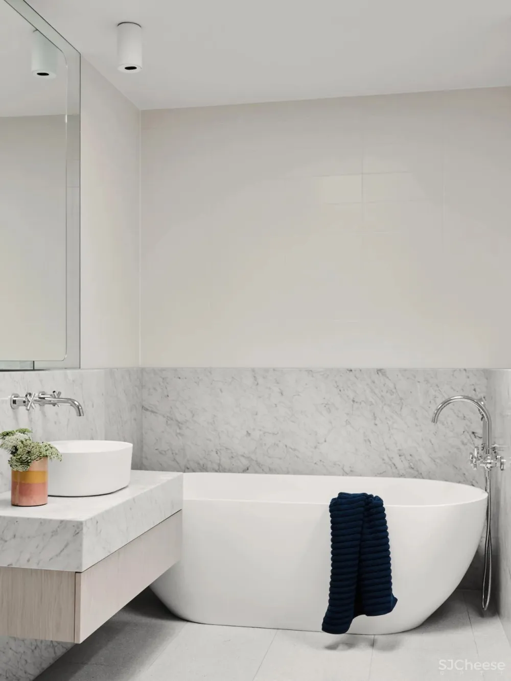 优雅简约的中性住宅