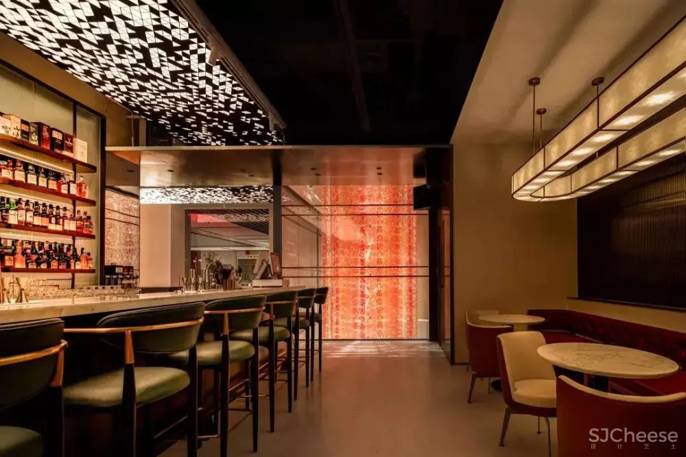 新作 KWSD境物建筑：爬一座“茶山” 然后在微醺酒屋里做梦