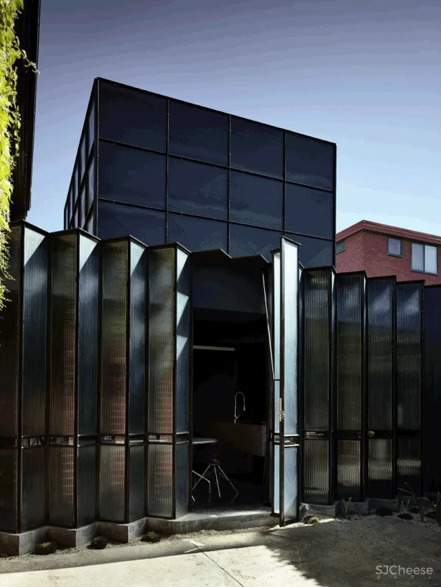 澳大利亚国家室内设计大奖追求极度静谧，探索光影魅力，这个暗黑系住宅真的真的很酷炫