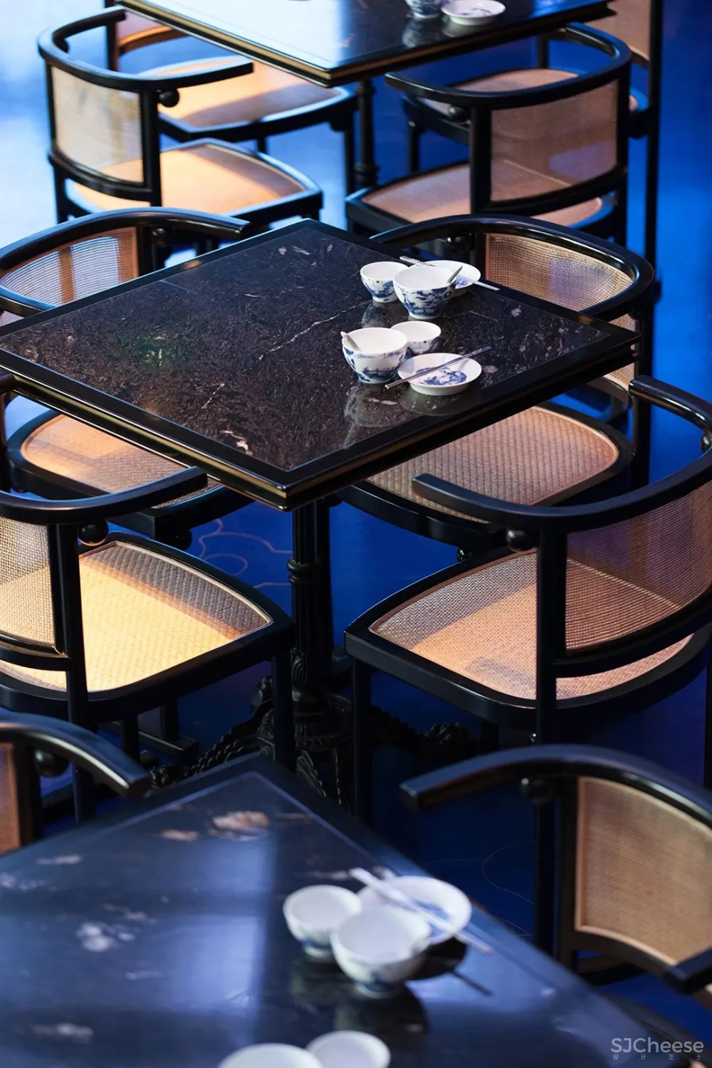 弄设计:得云茶楼成都太古里店,一幅美丽的画卷!