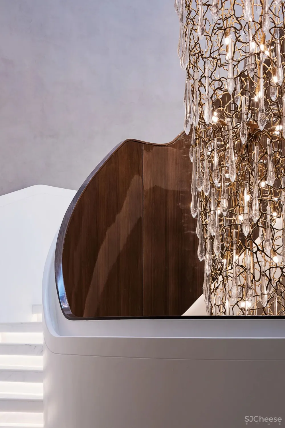 AID无限营造:优雅不仅被看到,更应被铭记