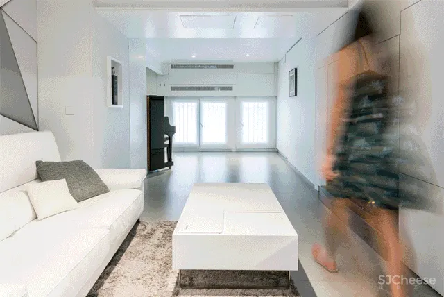 Living Big,他们将小空间最大化利用;通过简单手势即可转换空间,他们是移动系统专家