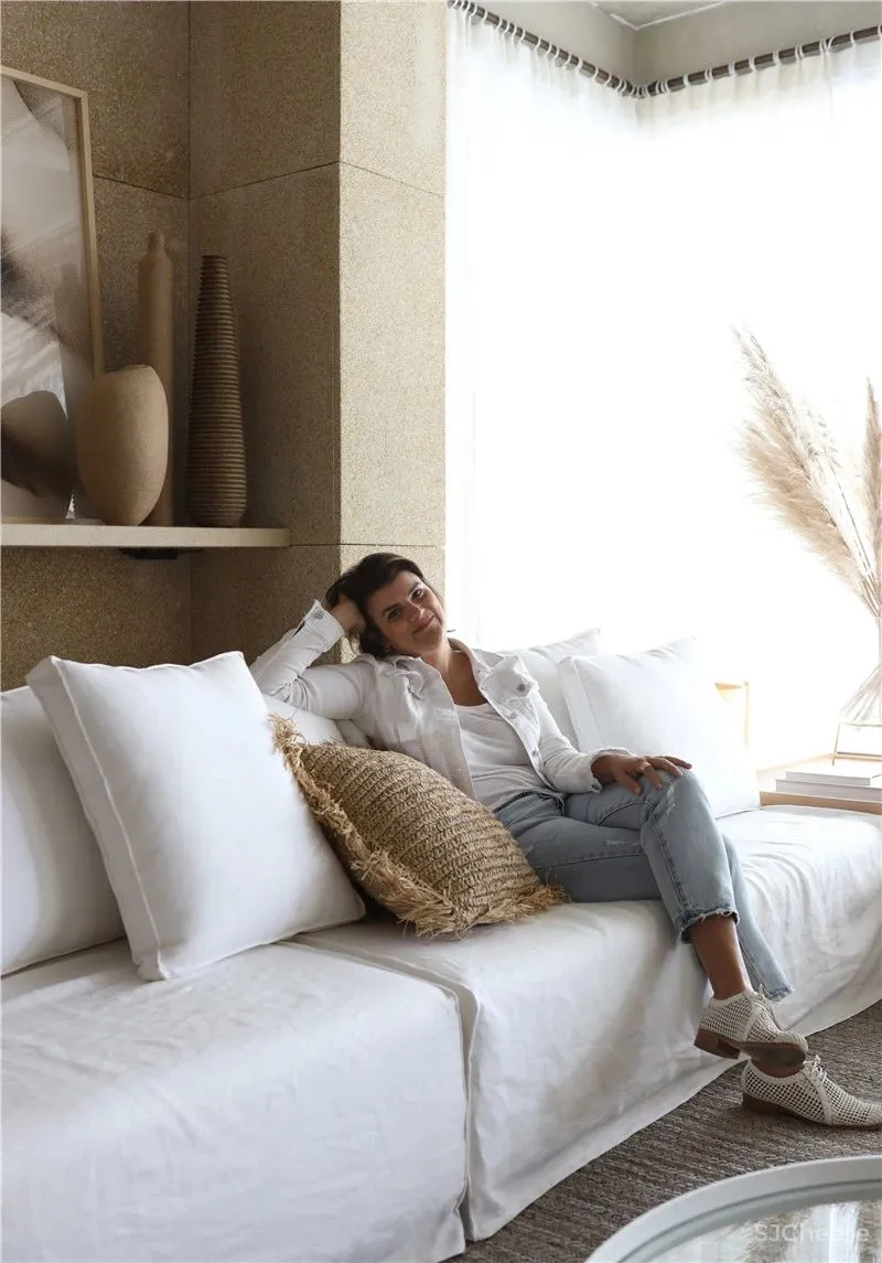 愿有一间小阁楼,与你相拥听海