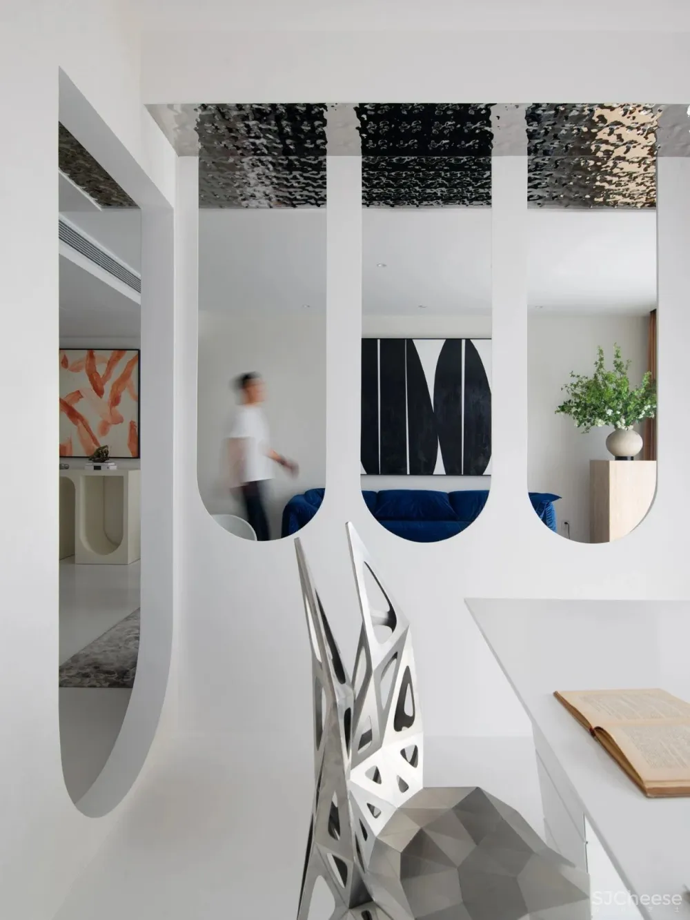 吕爱华新作 倒影