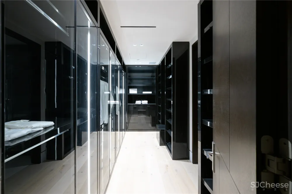 1300㎡ 的别墅, 售价3.4亿, 豪宅就该有这种视野