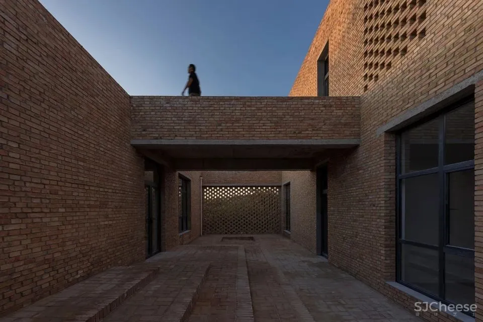 乡建如何不落俗套?15个最佳乡村建筑!