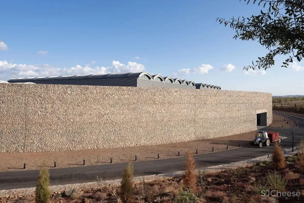 贺兰山东麓,西鸽酒庄 Udopartners 相上文象