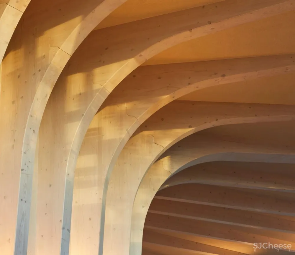 Heatherwick 新作‘麦琪癌症护理中心’，三座‘花盆’