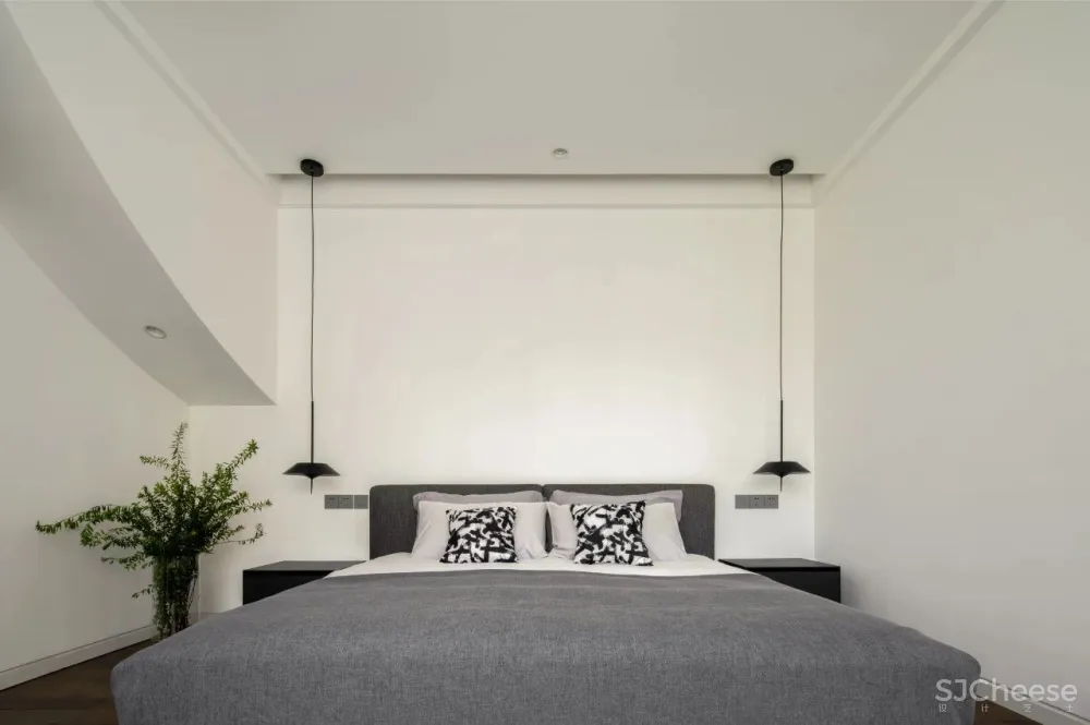 1100㎡独栋别墅使用13年后翻新，网友：给设计师跪了！（附改造前图）