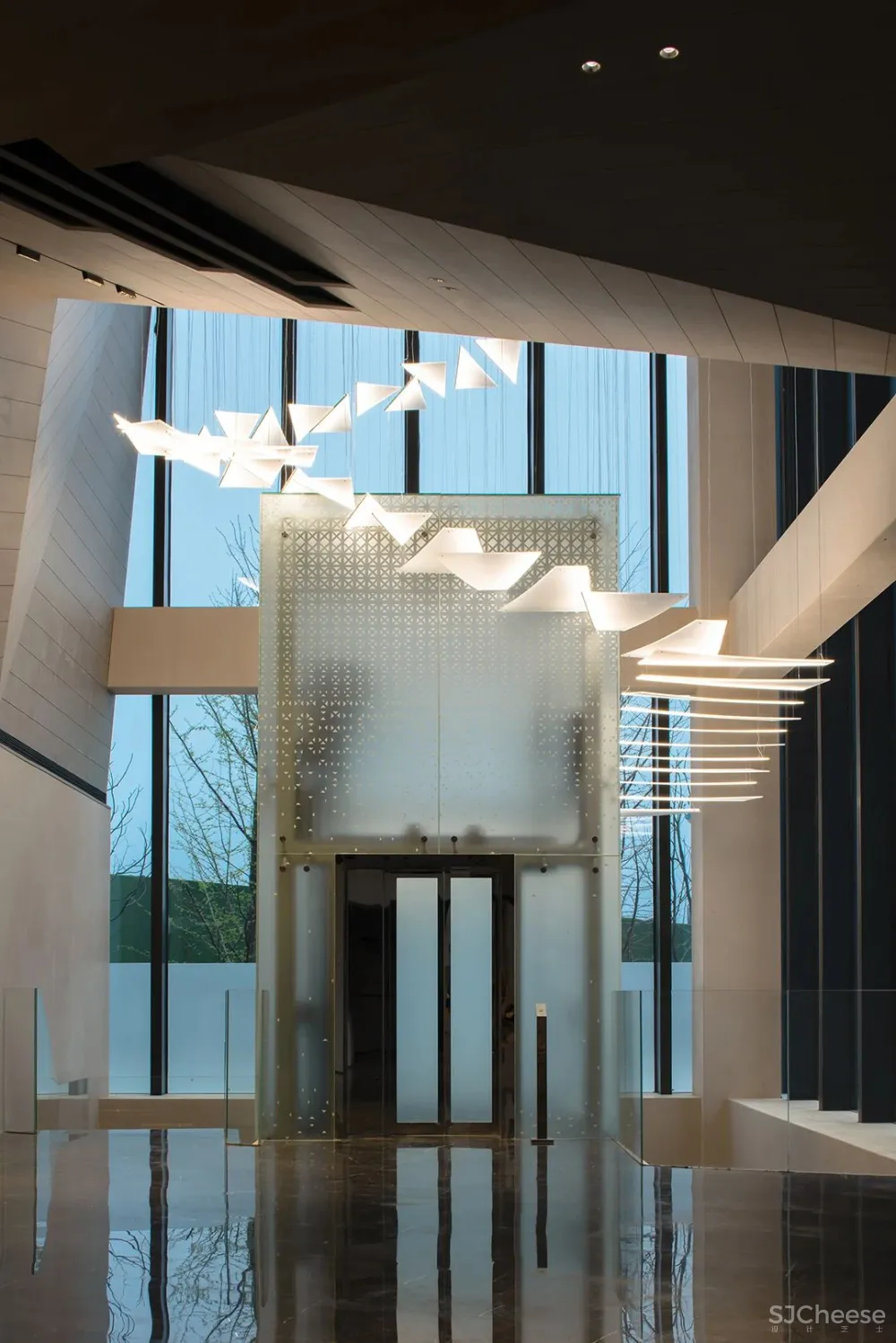 郭捷 x 华润:将点、线、面 做到极致,极简空间才有的高级感!