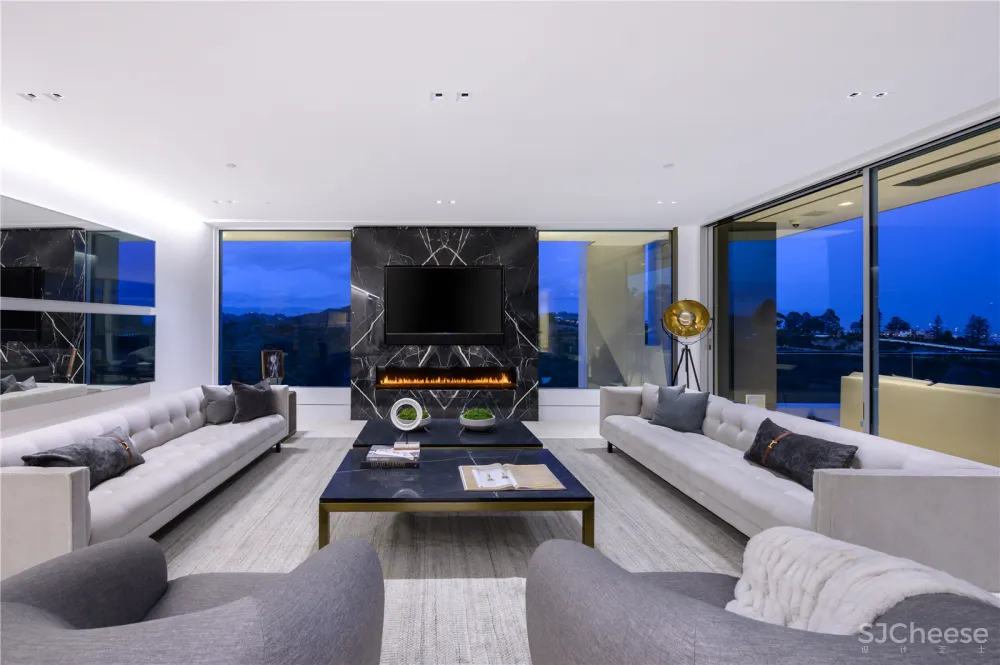 1300㎡ 的别墅, 售价3.4亿, 豪宅就该有这种视野