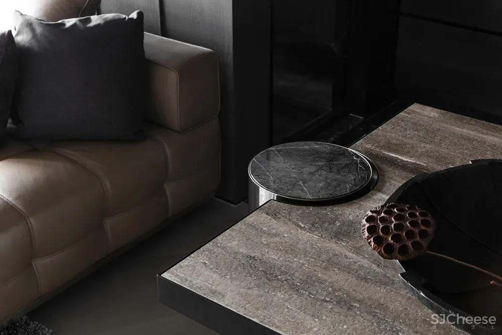 小户型的住宅,高级黑,满满的豪宅感!