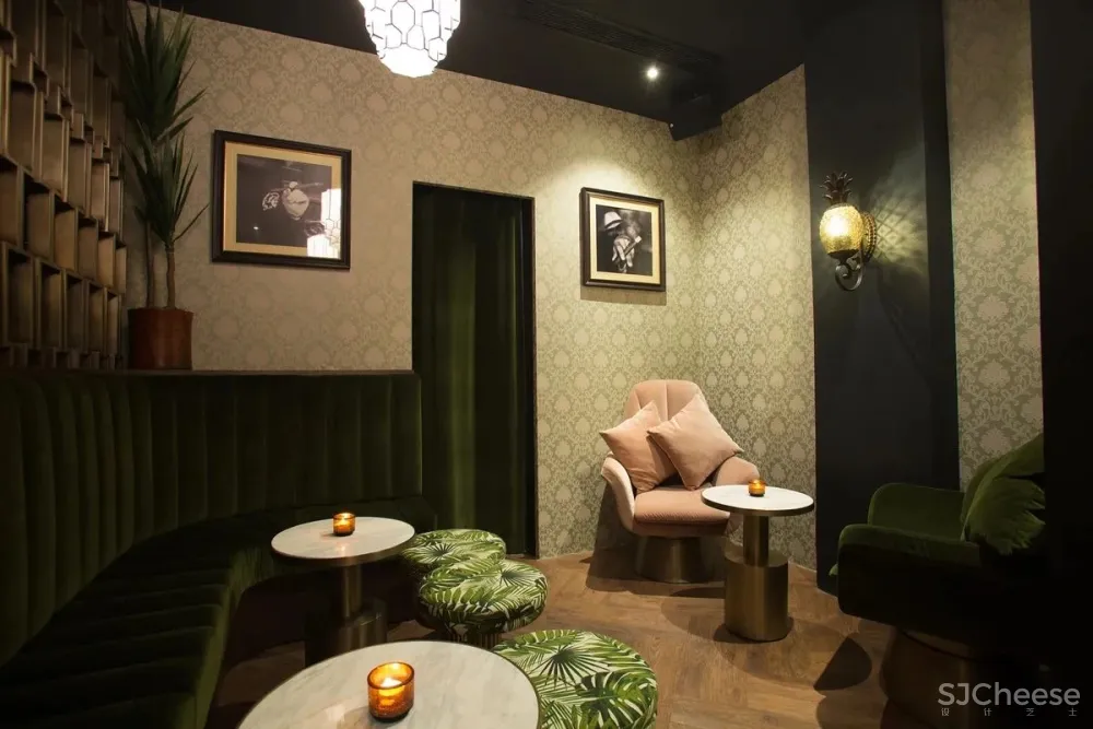 入口简陋到像WC,这个酒吧凭什么,连续两年成为“中国最佳酒吧”?