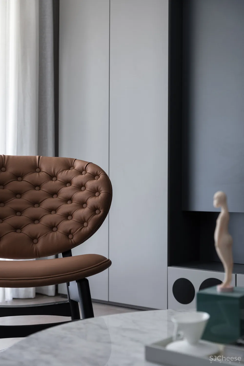 建筑师与老师的190㎡叠墅,一家四口,简单黑白灰,打造极简品质空间。