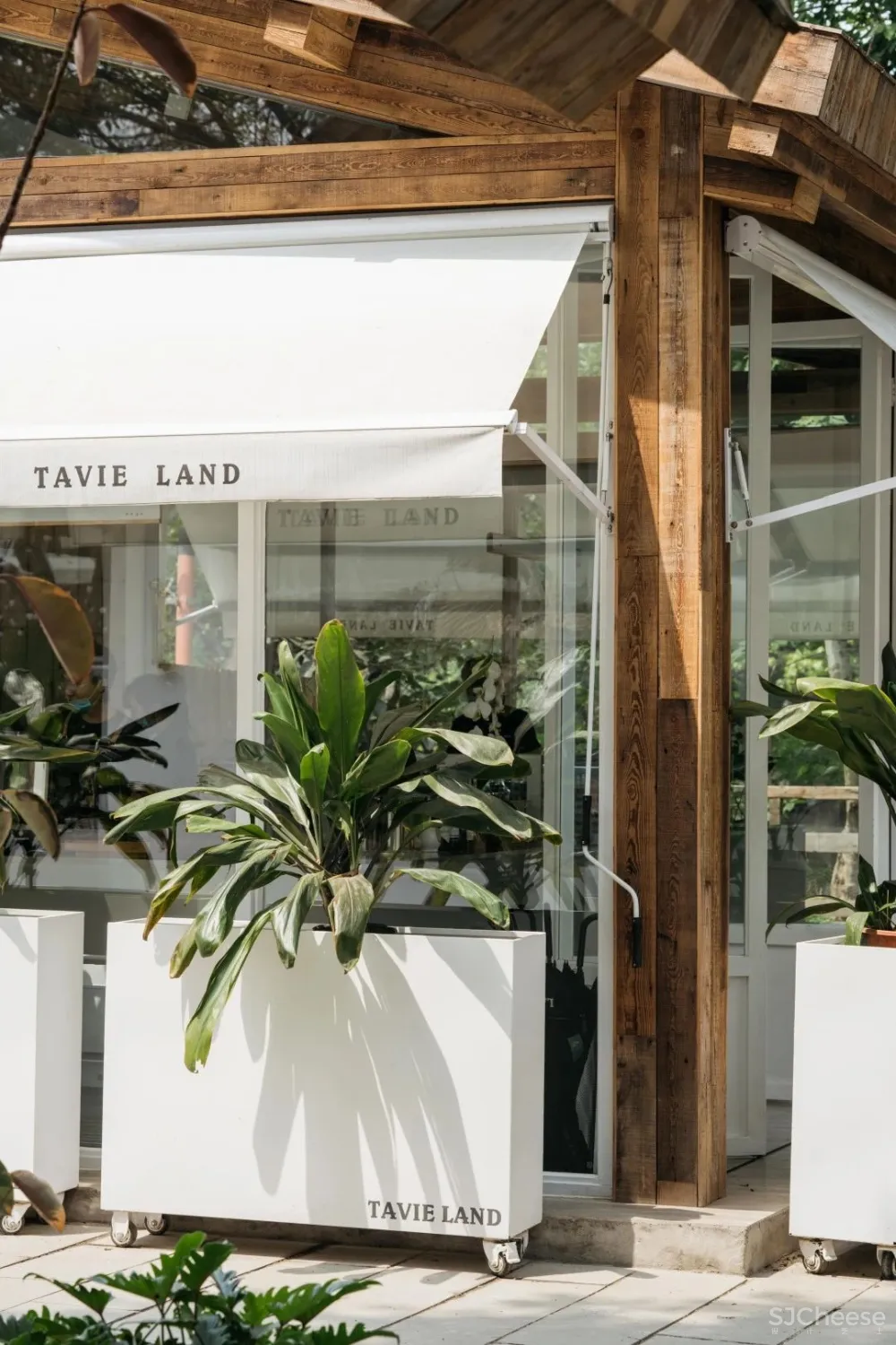 TavieLand塔未:在成都三环边,解锁一个法式“平行空间”