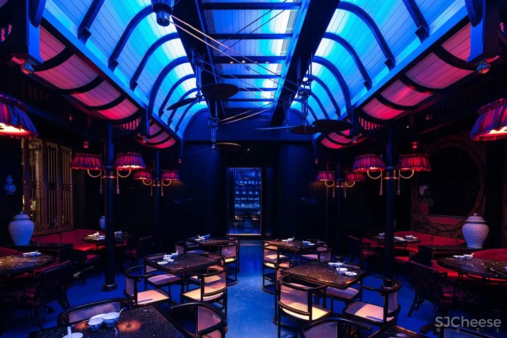 弄设计:得云茶楼成都太古里店,一幅美丽的画卷!