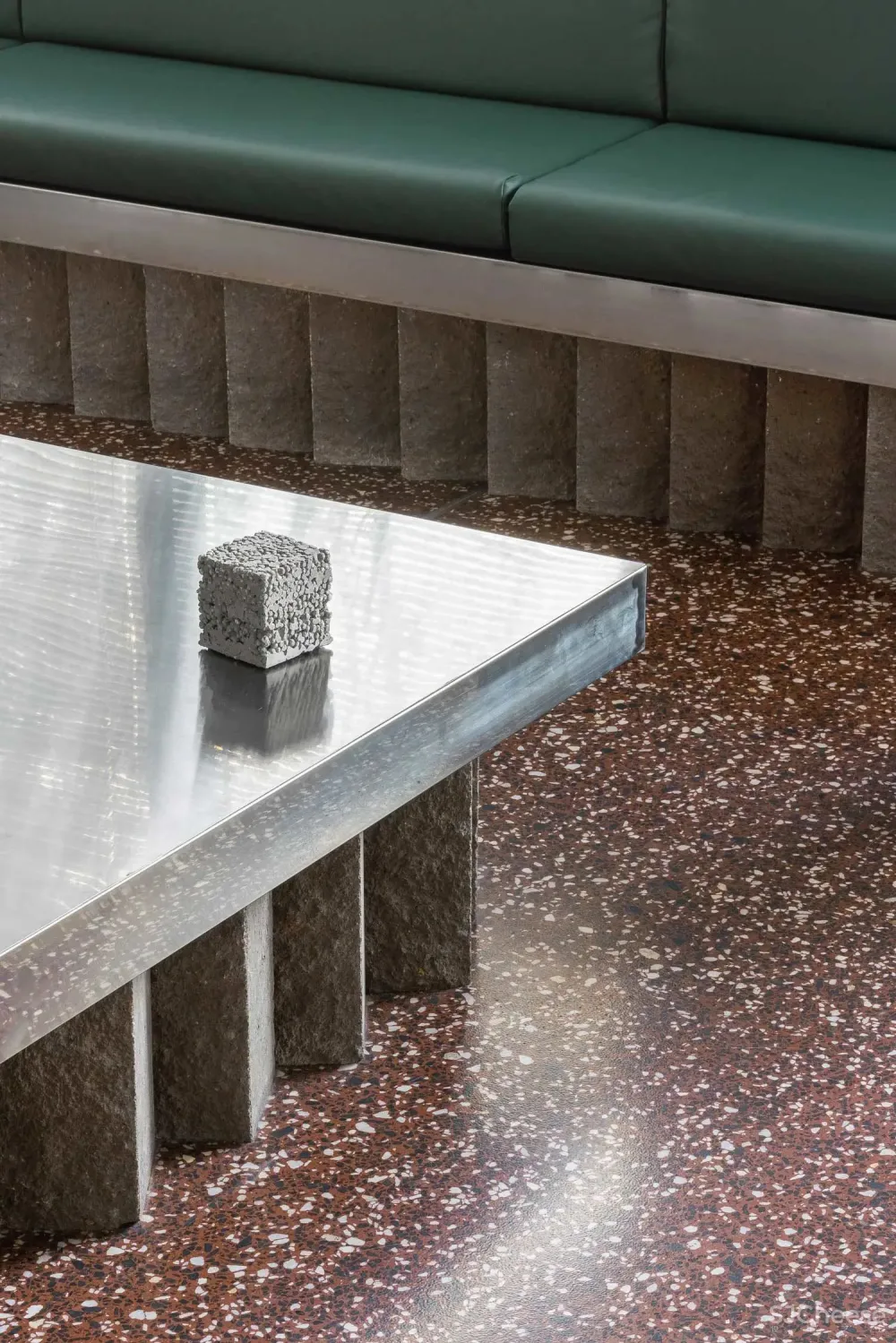 办公空间：乌克兰建筑材料公司办公室 Artem Trigubchak