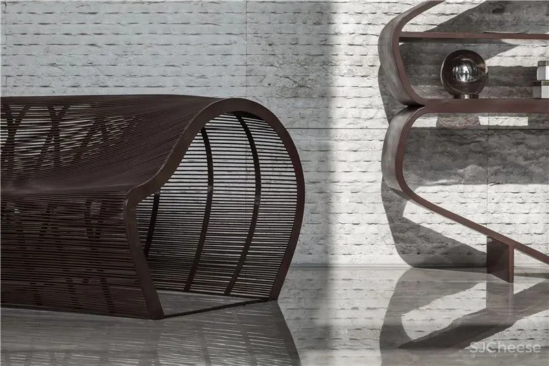 “光给予影的存在,影赋予光的生命” 中银大厦