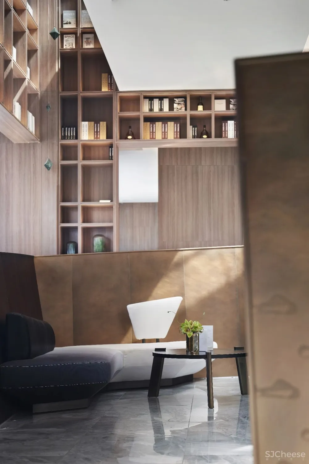 迪梵宜 × 九洲・云栖湖艺展中心:空间,在蔓延中生长