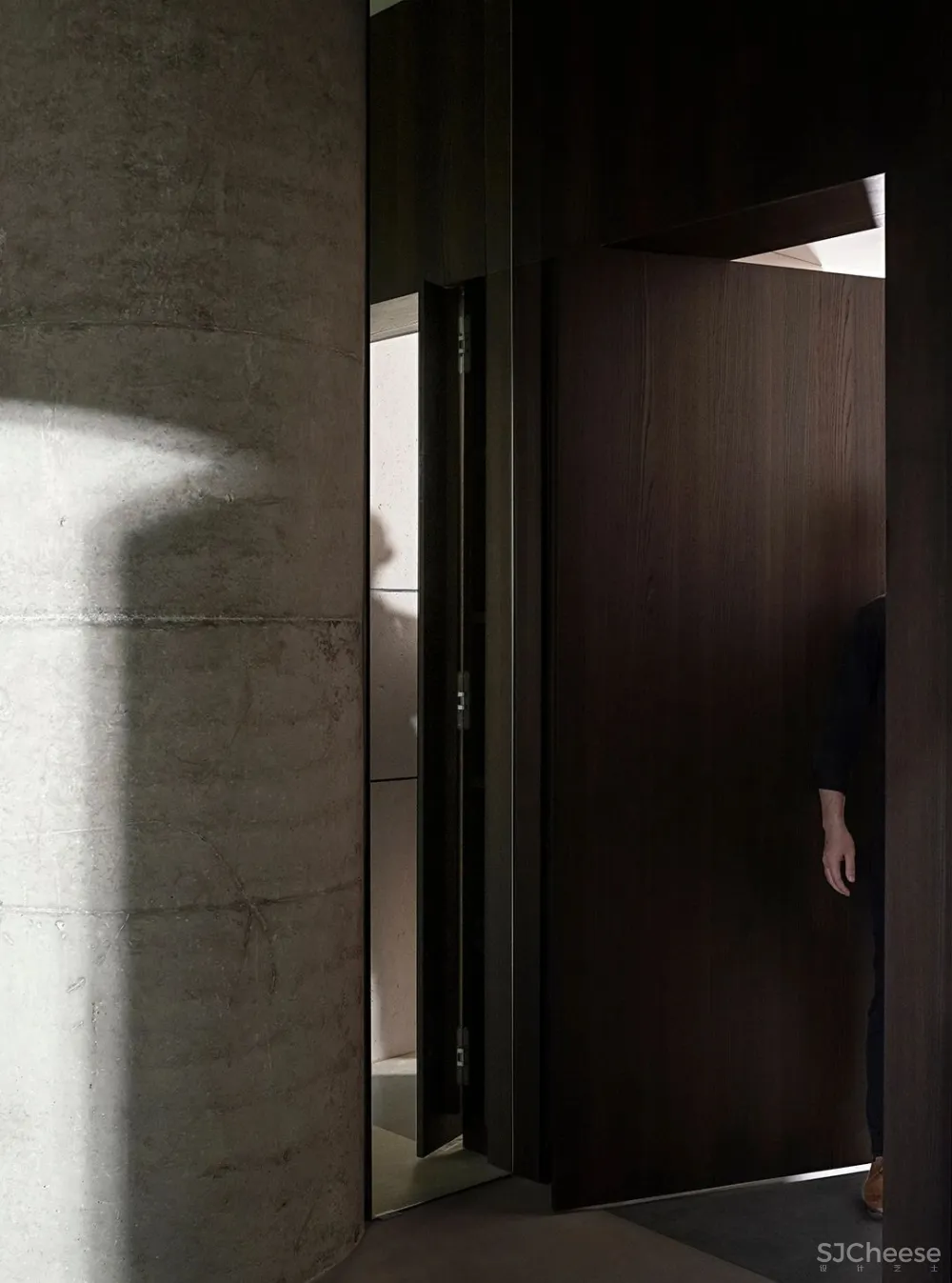 王鹏:深圳湾一号新开一家超惊艳的建筑厨房!