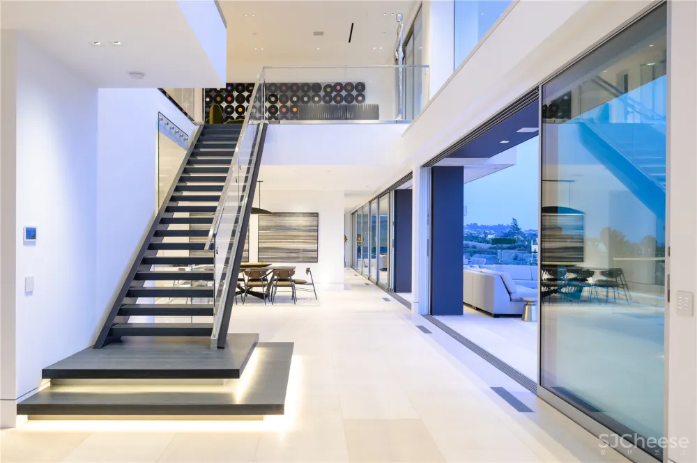 1300㎡ 的别墅, 售价3.4亿, 豪宅就该有这种视野