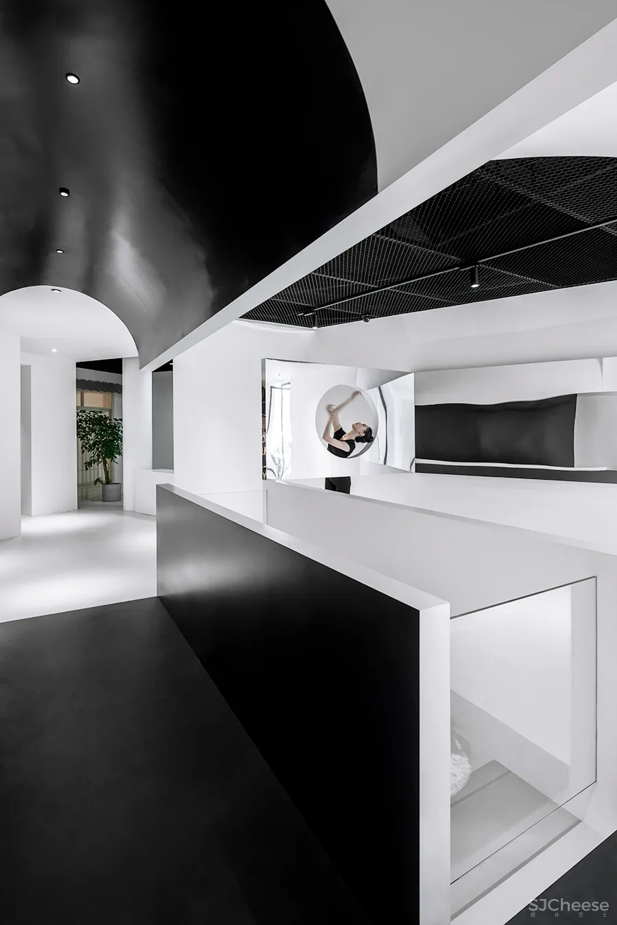 黑白,继承与再生的生活美学空间|金选民 • HOW