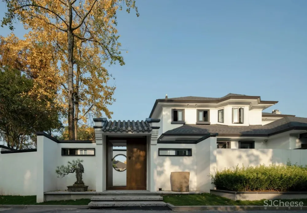 1100㎡独栋别墅使用13年后翻新，网友：给设计师跪了！（附改造前图）