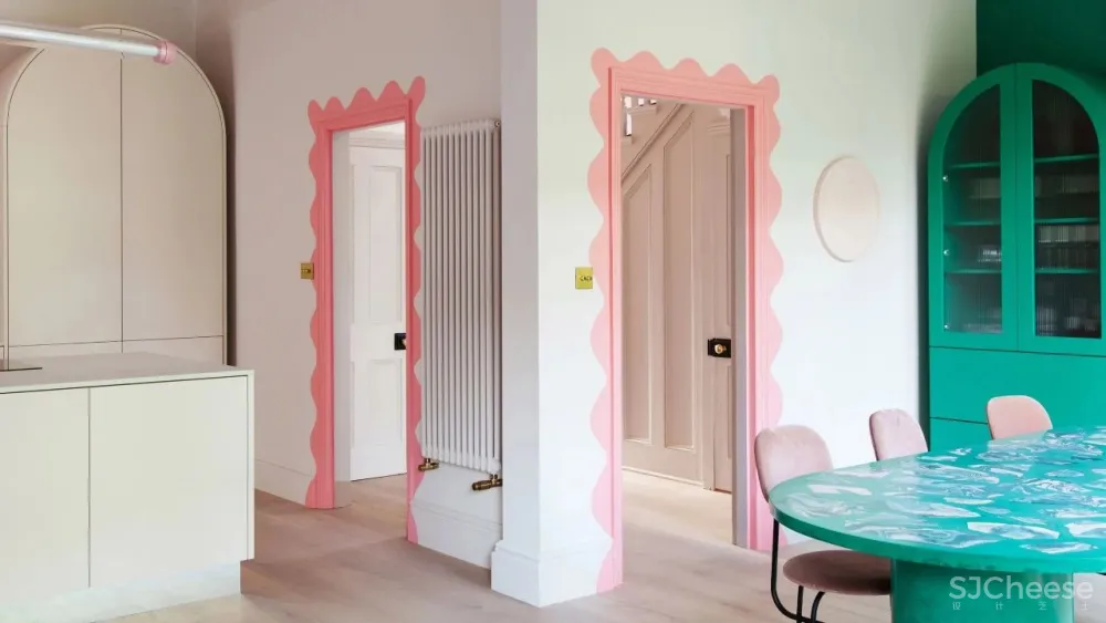 想给房间加点颜色?可以参考这家设计工作室的软装搭配