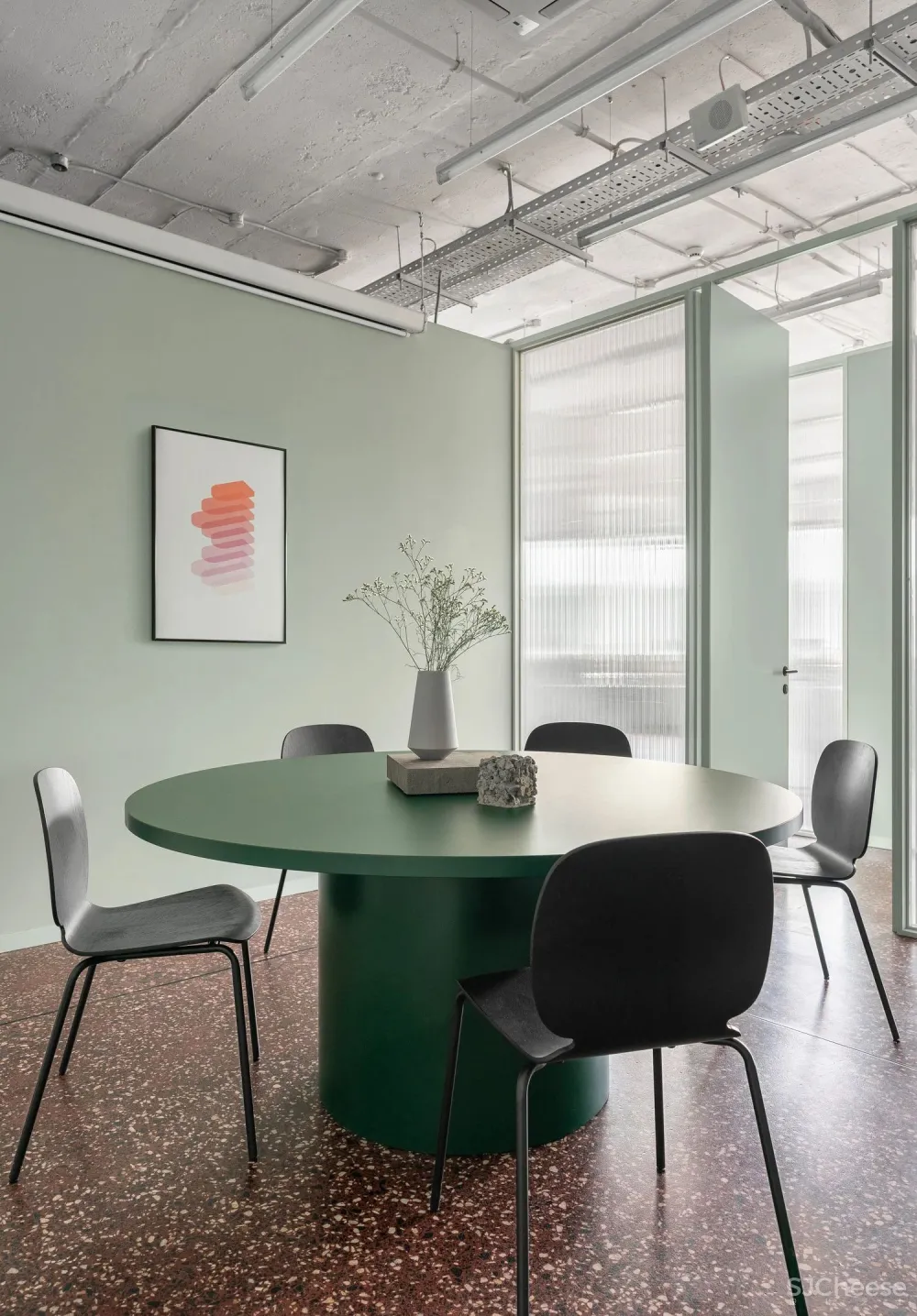 办公空间：乌克兰建筑材料公司办公室 Artem Trigubchak