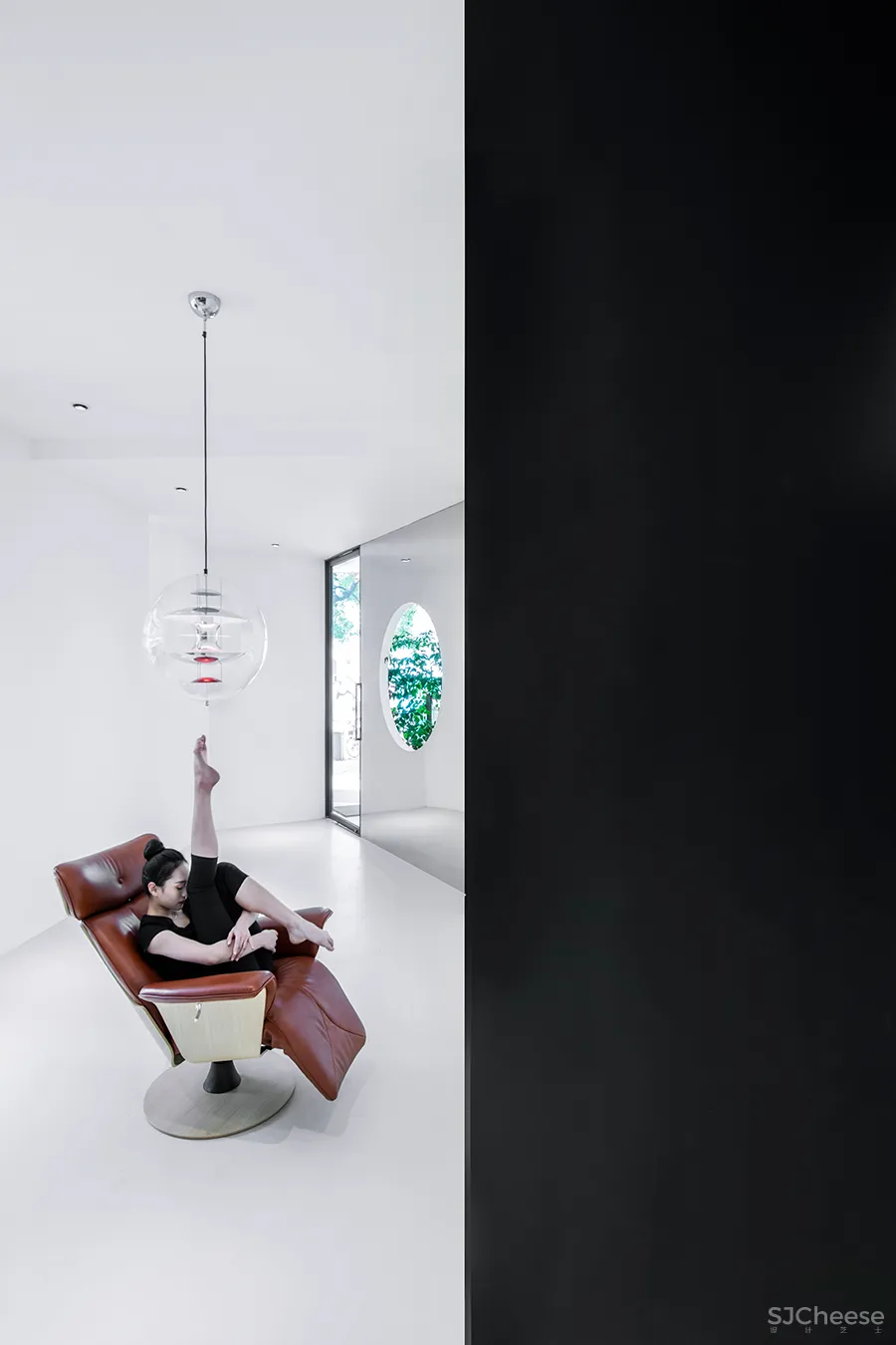 黑白,继承与再生的生活美学空间|金选民 • HOW