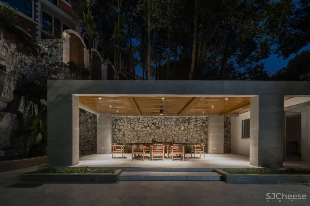 初一 | 别墅依山而建,功能布局巧妙利用天时地利人和