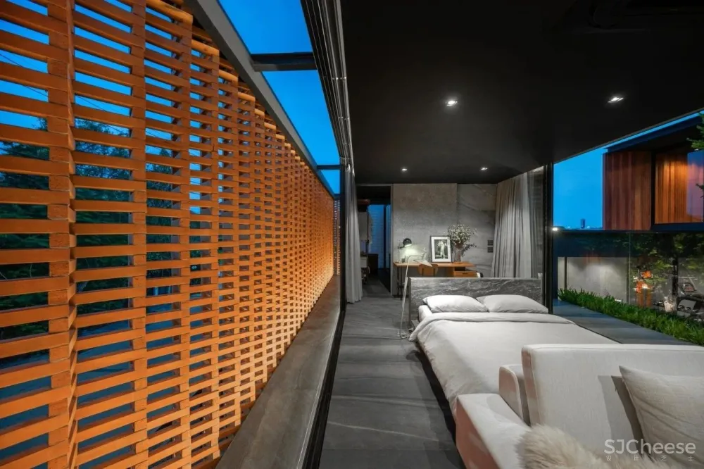 曼谷570㎡临湖别墅 WARchitect Studio