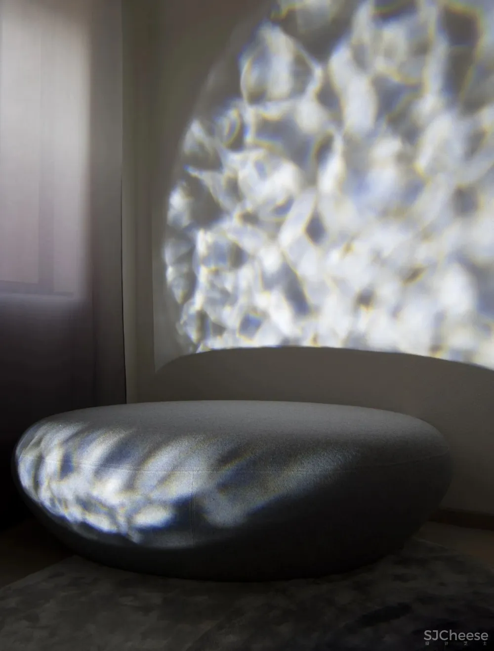 吕爱华新作 倒影