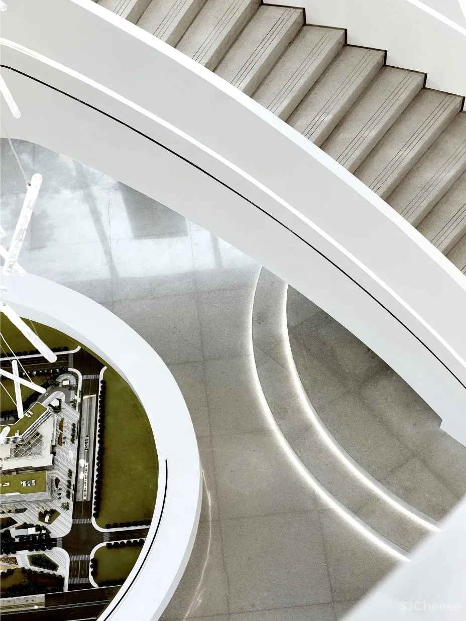 与城市共生的新型人居模式 德信•空港城