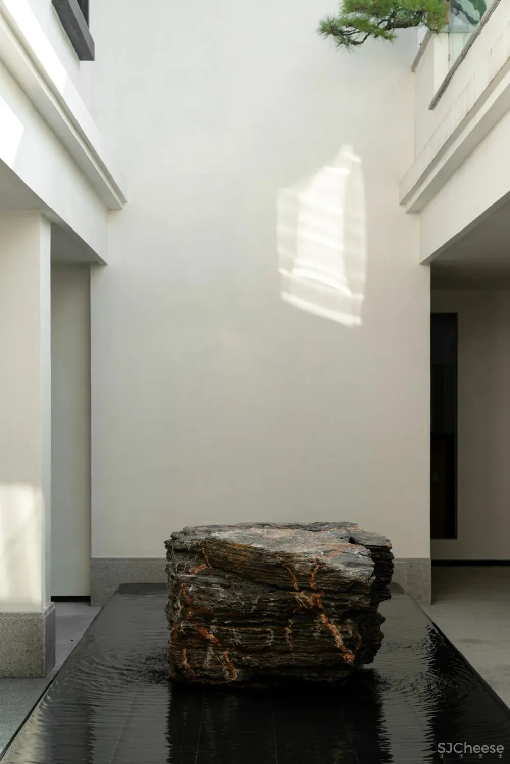 1100㎡独栋别墅使用13年后翻新，网友：给设计师跪了！（附改造前图）