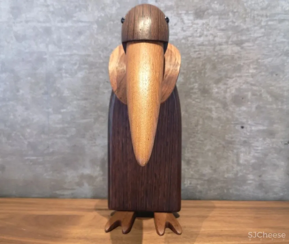 他在运河畔改造了16个房间的工业风老宅,还打造一间人气超旺的咖啡馆