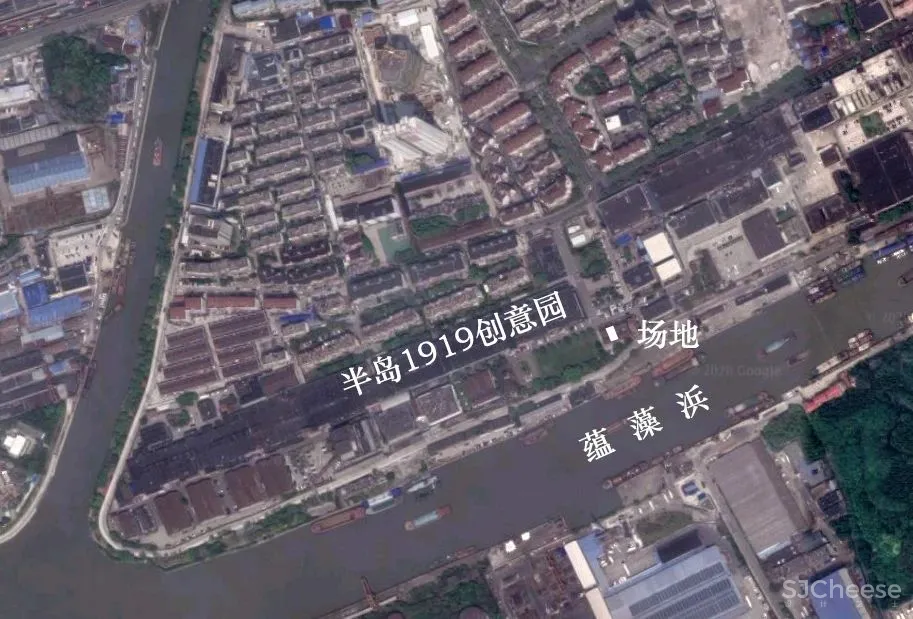 建筑师在老房子里插入四个构件,将其变成136㎡的瑜伽馆