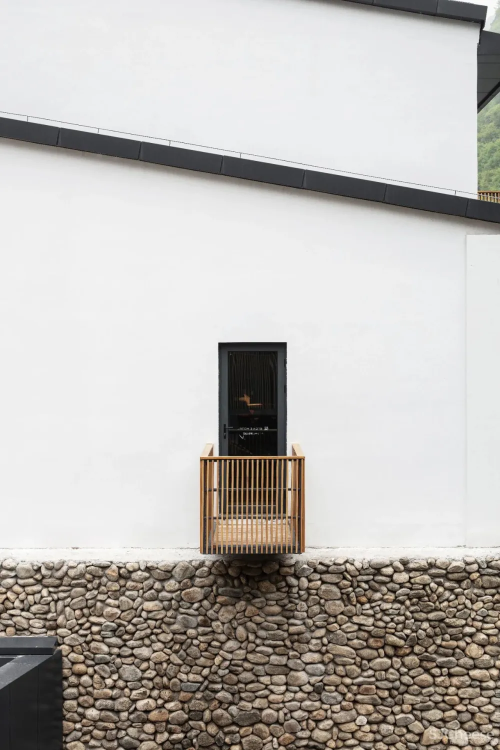 隐藏在景区的“大民宿”,本末设计陈海把山景引入室内