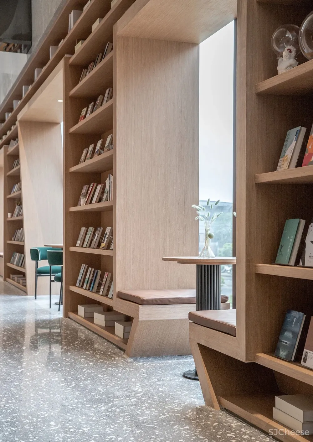 长沙再现“炸裂”网红新地标，颜值堪称惊艳！