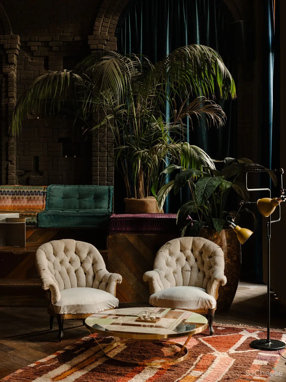 美食，调酒和艺术在柏林的KINK酒吧餐厅相遇