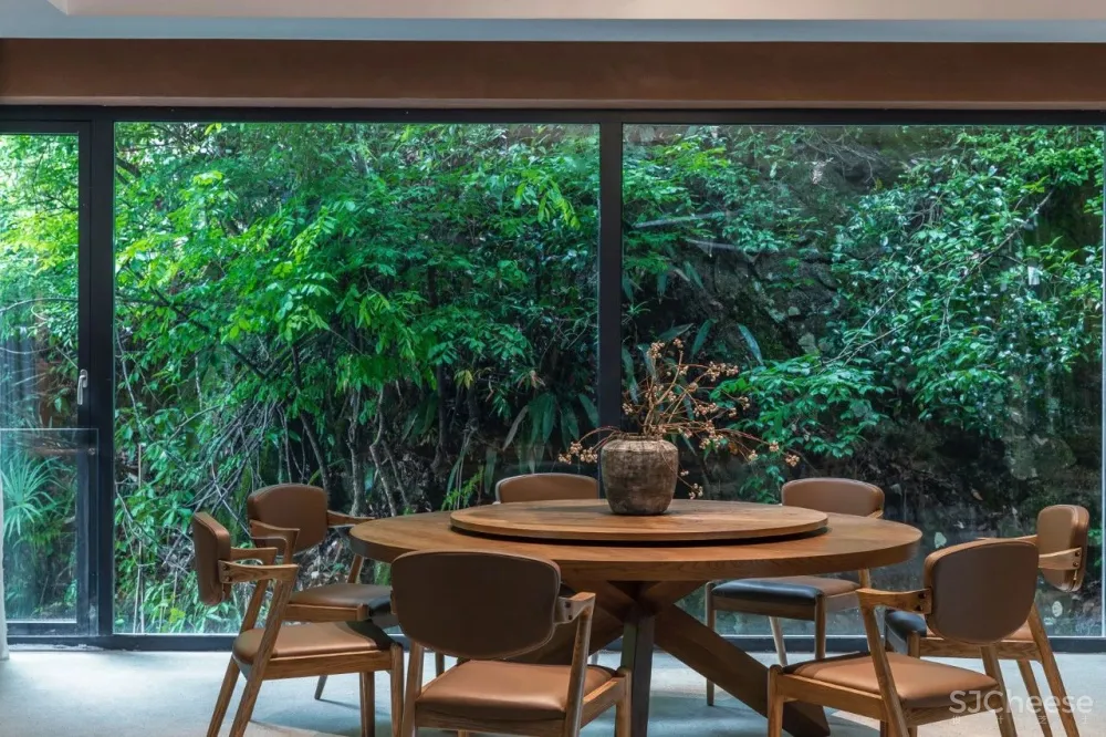 新挖到的隐秘玩水地, 直接睡入山溪间! 还原宫崎骏动漫里的夏天, 秒回无拘束童年时光