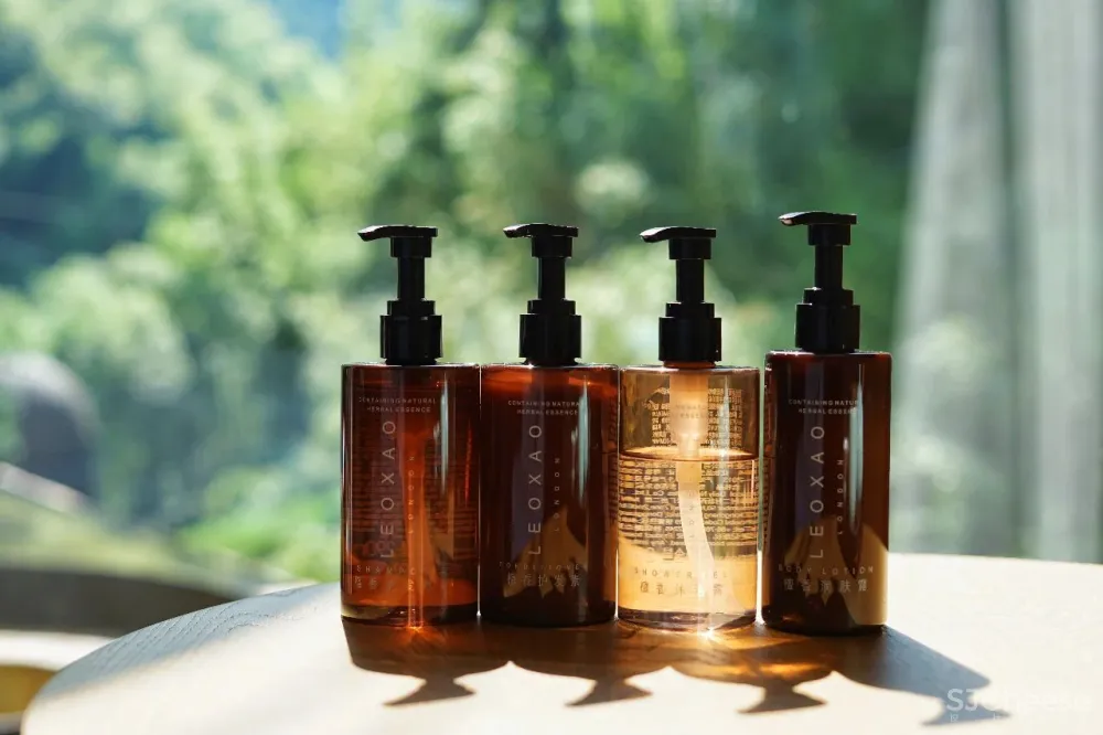 新挖到的隐秘玩水地, 直接睡入山溪间! 还原宫崎骏动漫里的夏天, 秒回无拘束童年时光