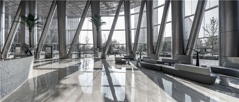 “光给予影的存在,影赋予光的生命” 中银大厦