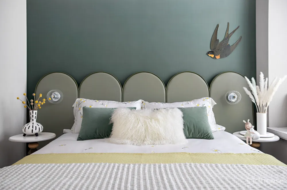 万科-璞辉联手打造「好色」生活,引领「改善居所」的审美进化