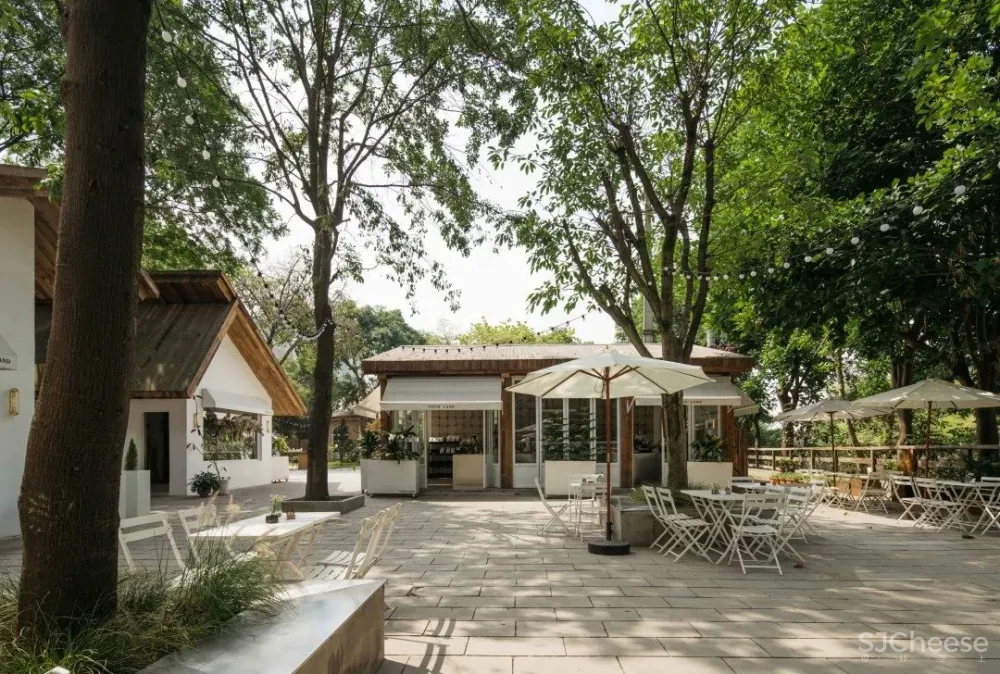 TavieLand塔未:在成都三环边,解锁一个法式“平行空间”