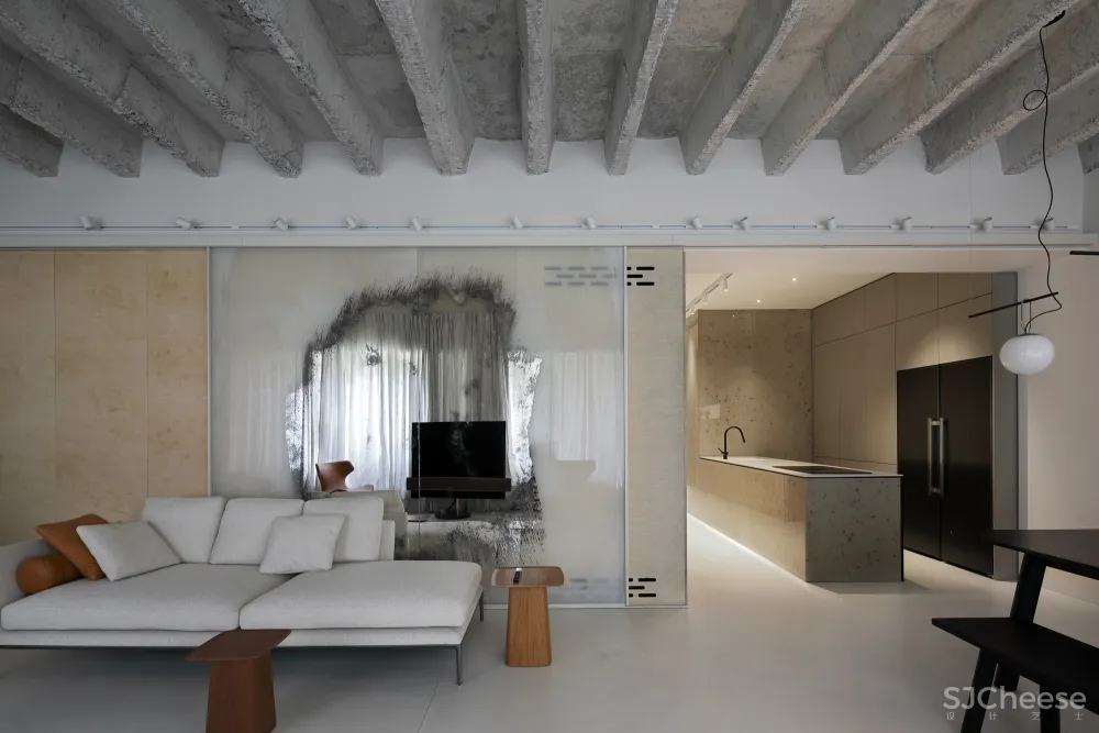 150㎡ 用「镜子」做装饰, 性冷淡的混凝土也超有 feel